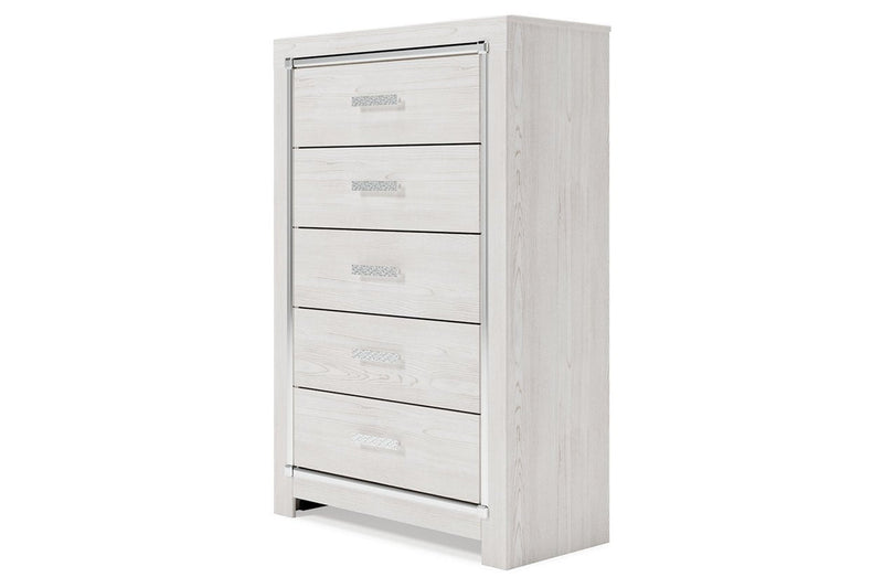 Altyra White Chest of Drawers - Lara FurnitureChest
