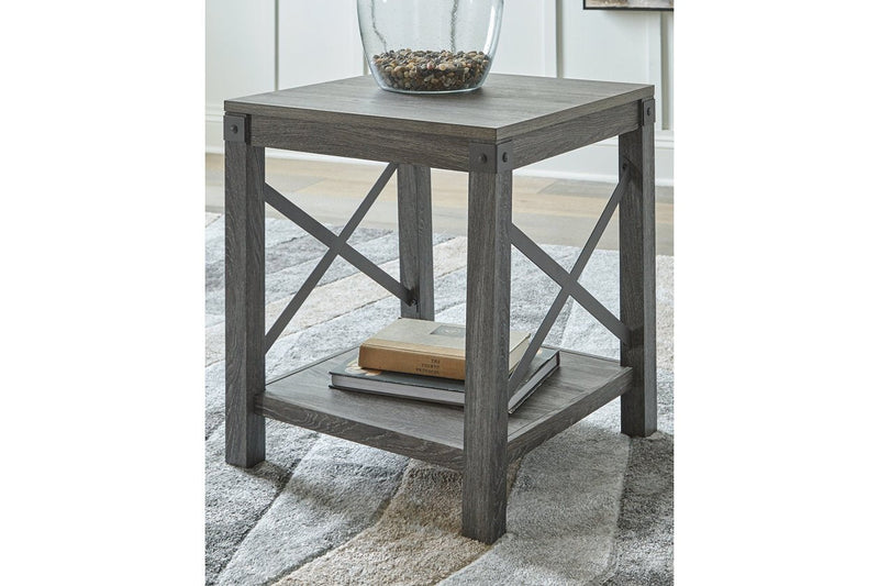 Freedan Grayish Brown End Table - Lara FurnitureEnd Table