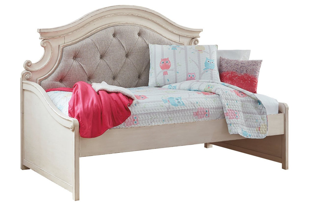 Realyn Chipped White Twin Day Bed